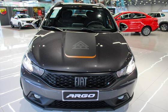 FIAT ARGO 1.3 FIREFLY FLEX TREKKING CVT FIAT ARGO 1.3 FIREFLY FLEX TREKKING CVT
